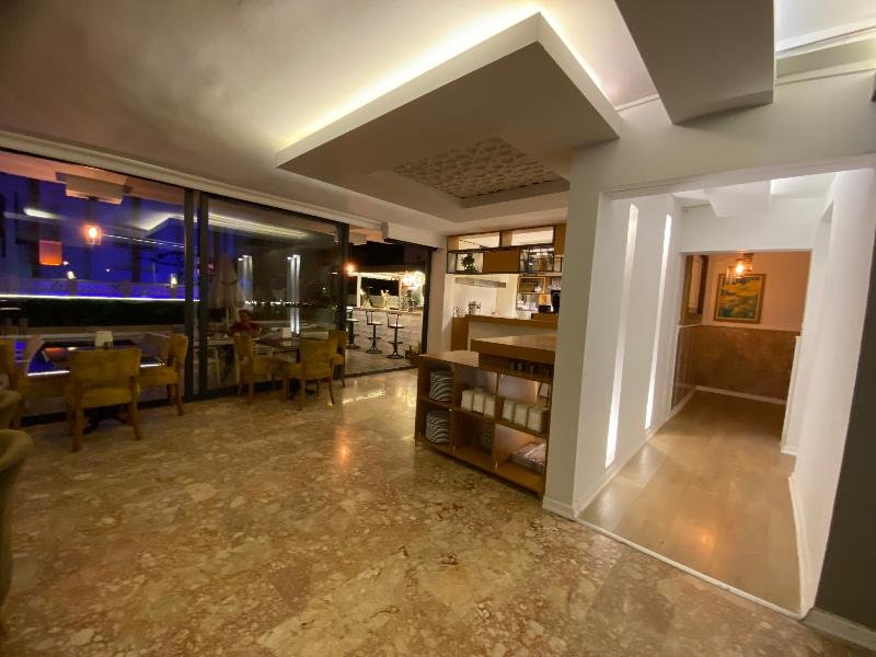 Анталья: The House  Boutiques Hotel