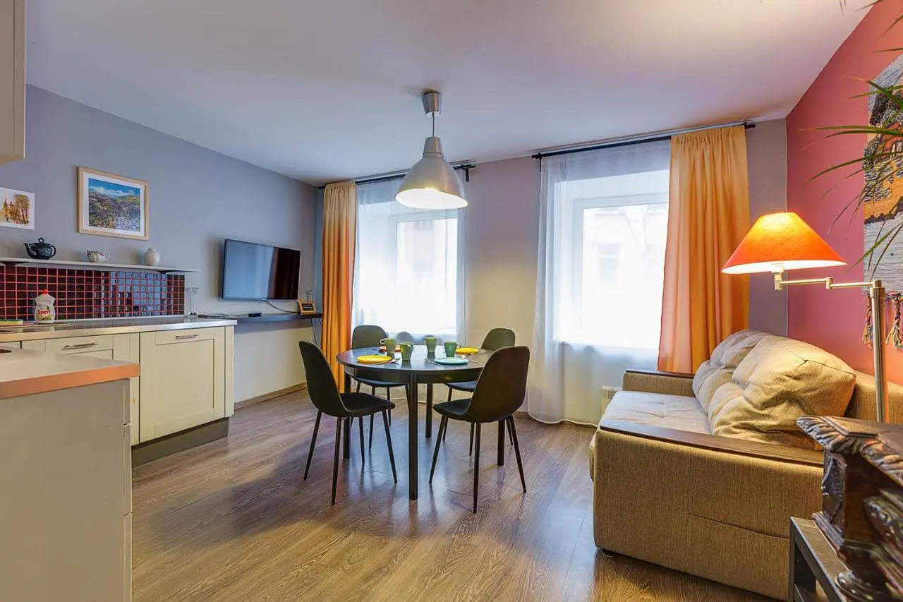 Санкт-Петербург: Apartment Griboedova 37
