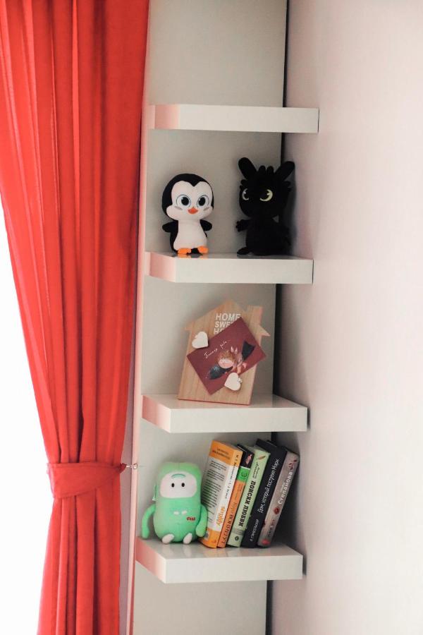 Санкт-Петербург: Apartment Griboedova 37