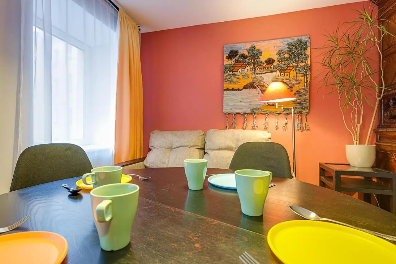 Санкт-Петербург: Apartment Griboedova 37