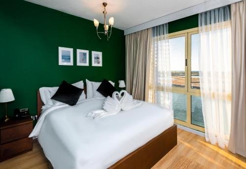 Рас-эль-Хайма: Stunning Sea View Apartments Mina Al Arab
