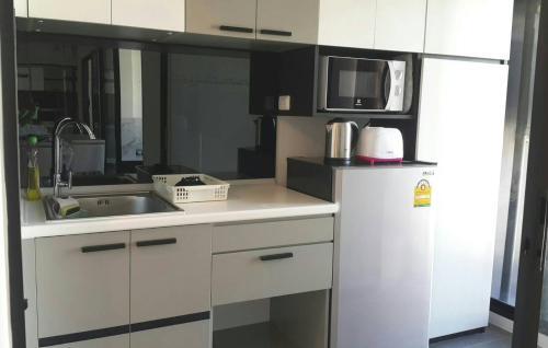 Бангкок: The Excel Groove Condo at Lasalle 52