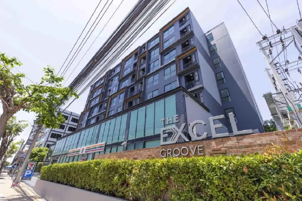 Бангкок: The Excel Groove Condo at Lasalle 52