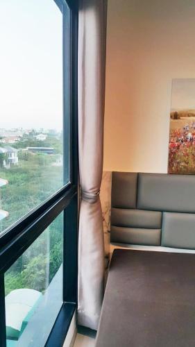 Бангкок: The Excel Groove Condo at Lasalle 52