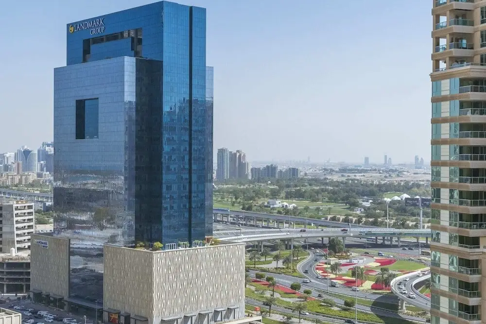 Дубай: Urban Apartment in Marina Gate, Central Location!