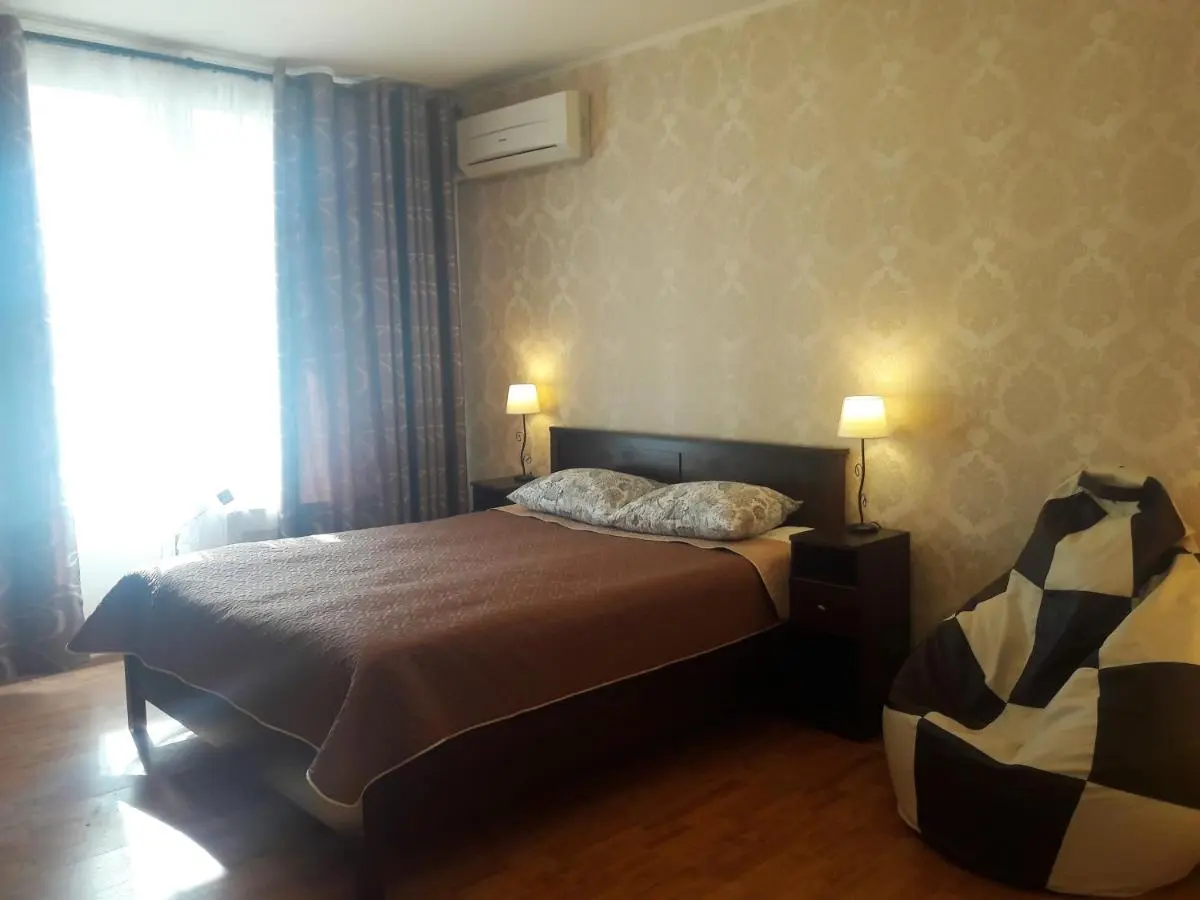 Санкт-Петербург: Apartments on Malaya Balkanskaya 26