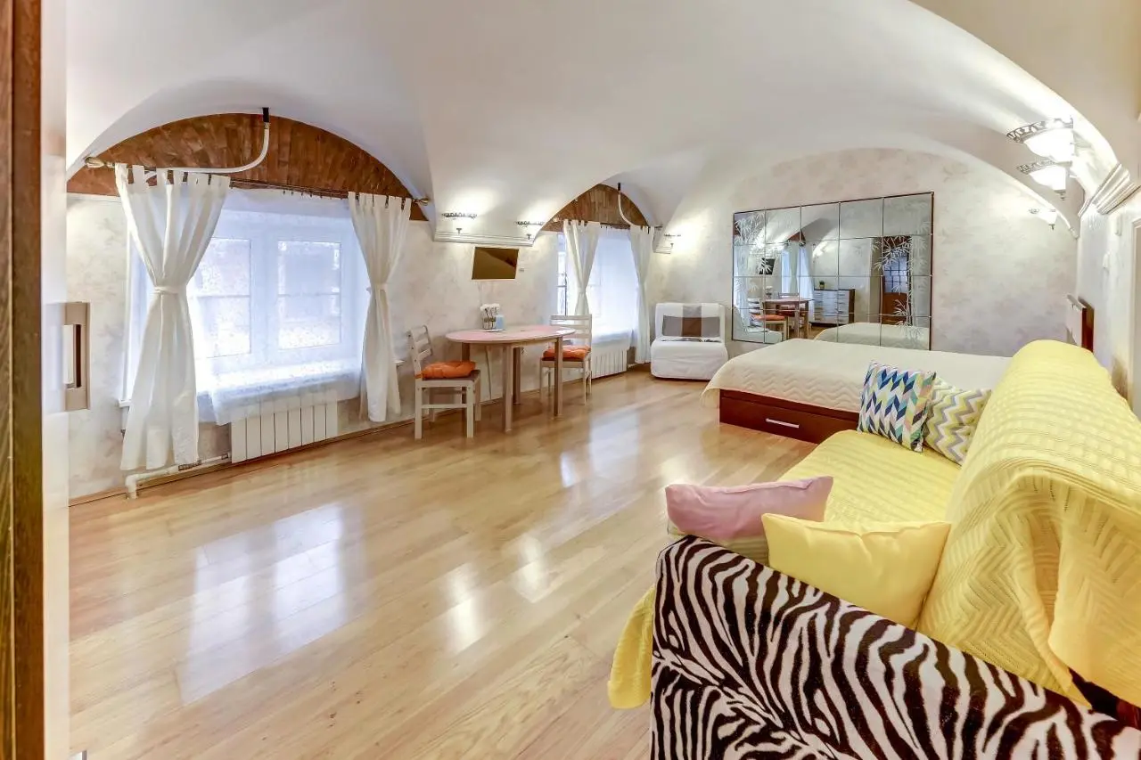 Санкт-Петербург: Apartment Ingria Chernyshevskaya