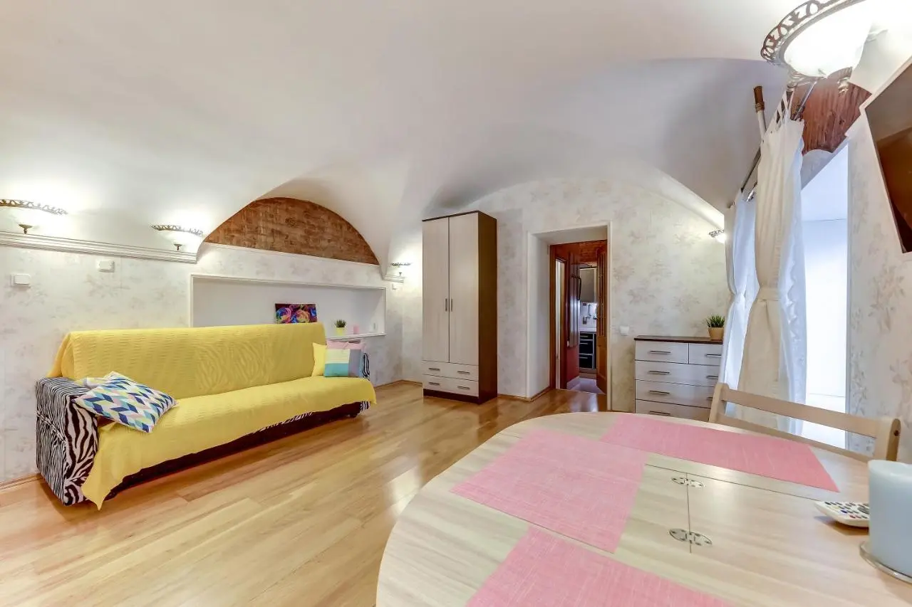 Санкт-Петербург: Apartment Ingria Chernyshevskaya
