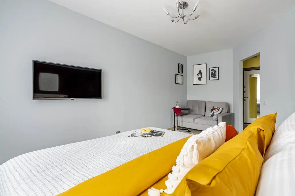 Санкт-Петербург: Апартаменты YOUR  APART для 4 Гостей на Комендантском