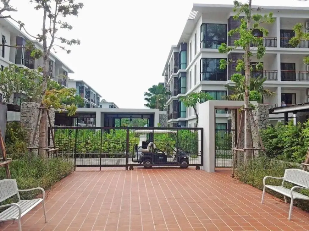 Муанг: The Title Phuket - East Wing by PHR
