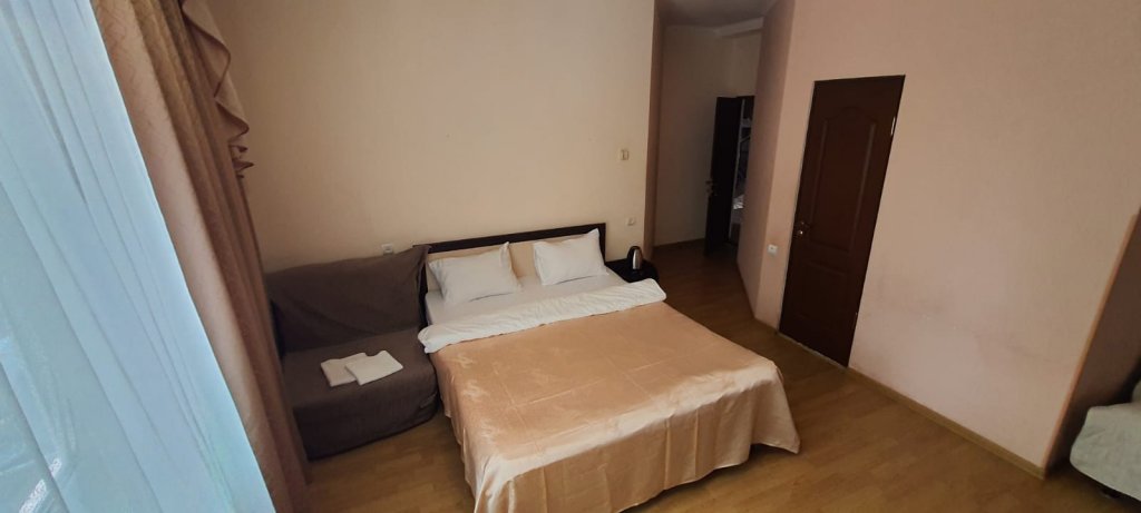 Анапа: U Zolotoy Bukhty Guest House