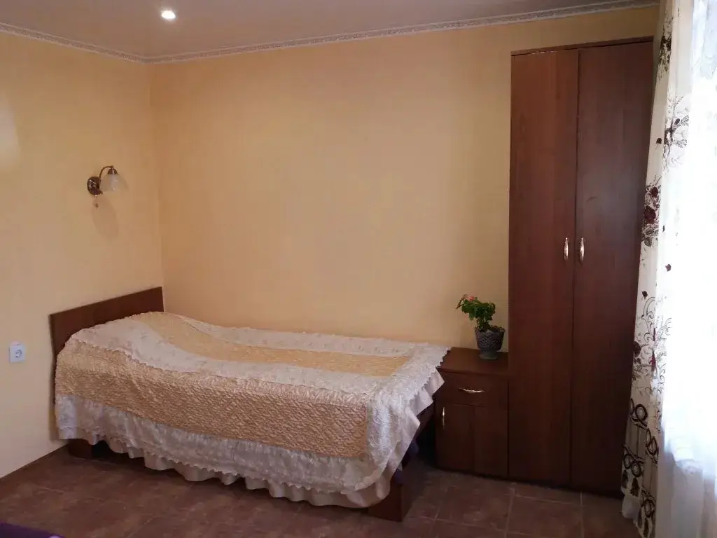 Керчь: Inn Roza Hutor