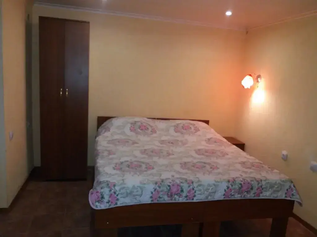 Керчь: Inn Roza Hutor