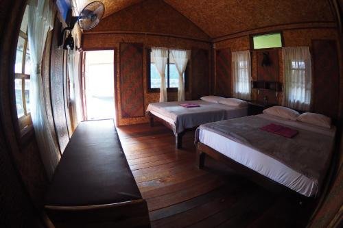 Кхао Пхан: Praiwan Raft House Resort