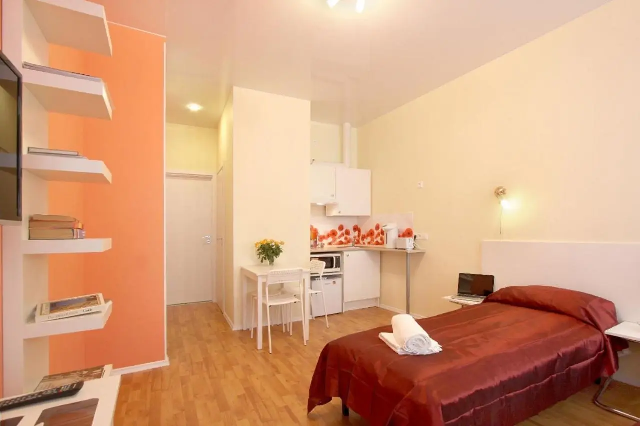 Санкт-Петербург: VPiterVdrug Studios and Apartment