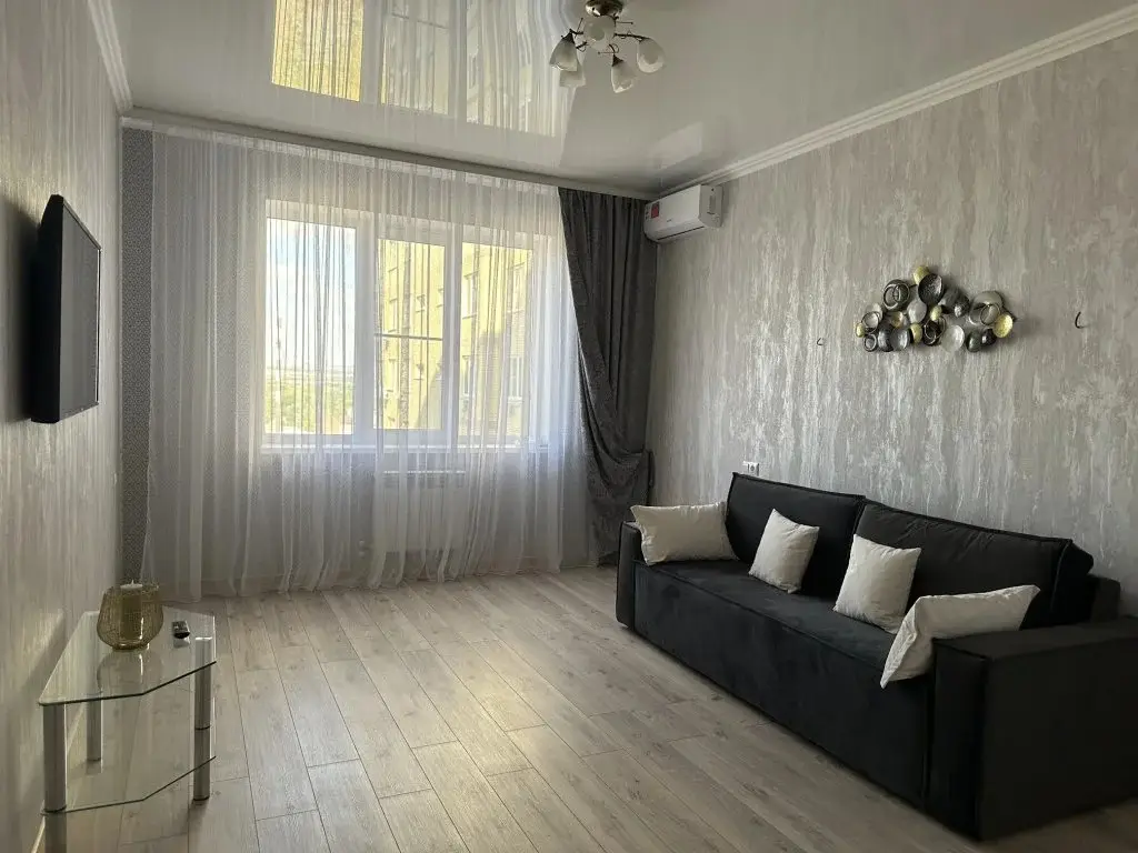 Минеральные Воды: Pushkina 54/1 2 Kom Na 10 Etazhe Apartments