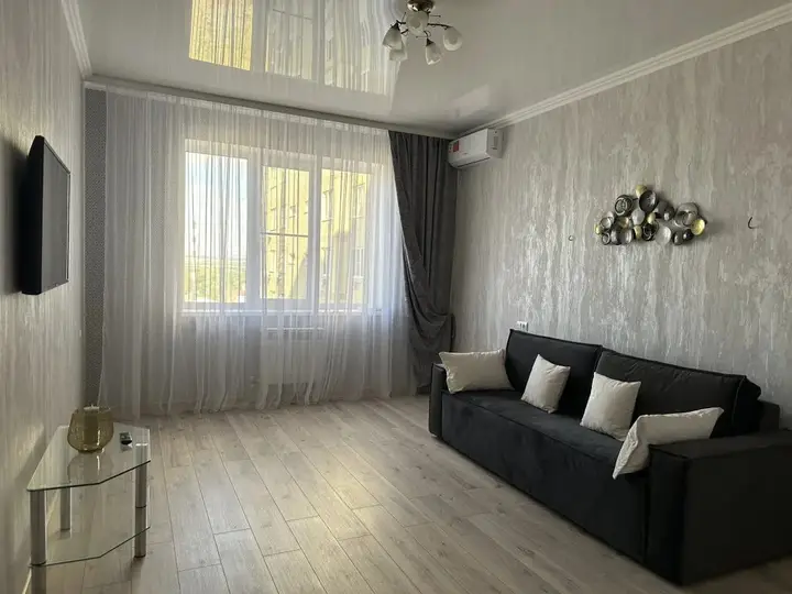Минеральные Воды: Pushkina 54/1 2 Kom Na 10 Etazhe Apartments
