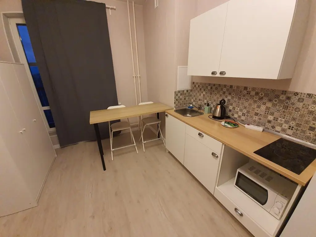 Санкт-Петербург: ApartPage Salute
