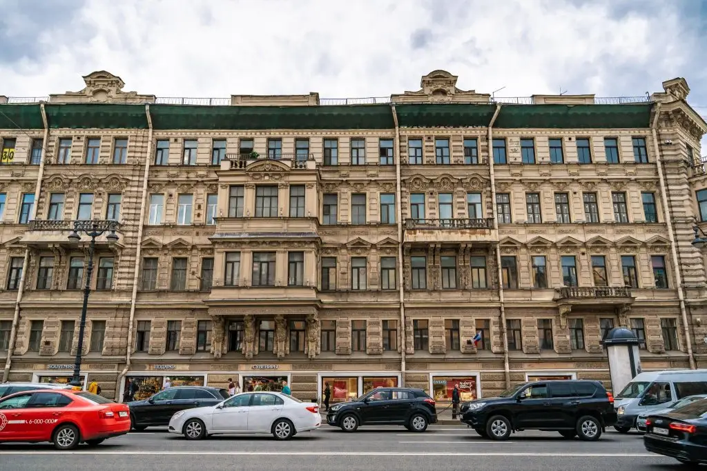 Санкт-Петербург: Buyart Apartments (Байарт Апартментс) на улице Пушкинская