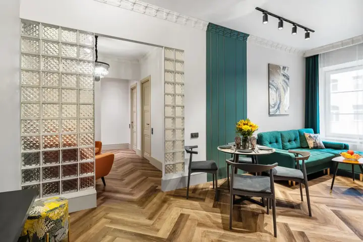 Санкт-Петербург: Buyart Apartments (Байарт Апартментс) на проспекте Невский