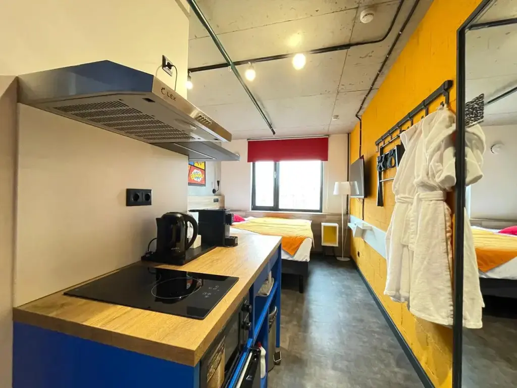 Санкт-Петербург: Apartamenty 2Nochi na ulice Ordzhonikidze 44A