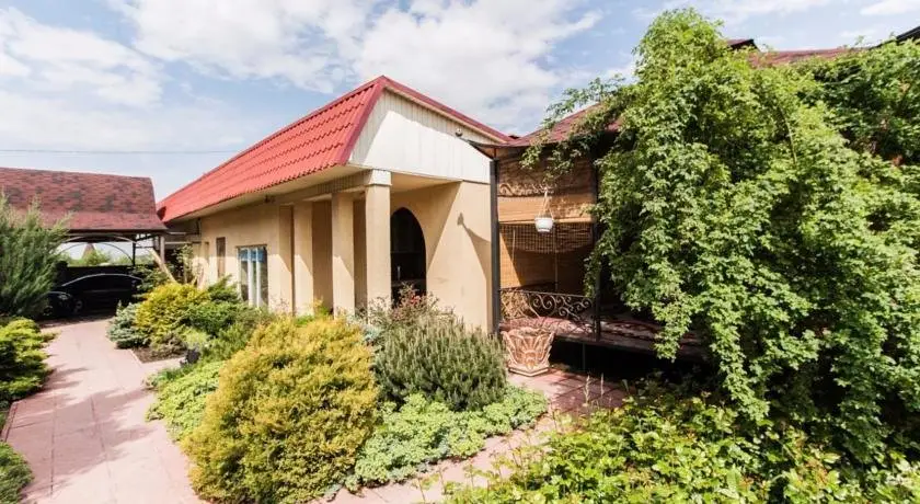 Алматы: Holiday Home Baganashil
