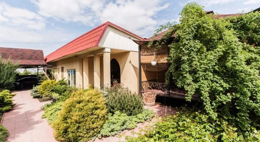 Алматы: Holiday Home Baganashil