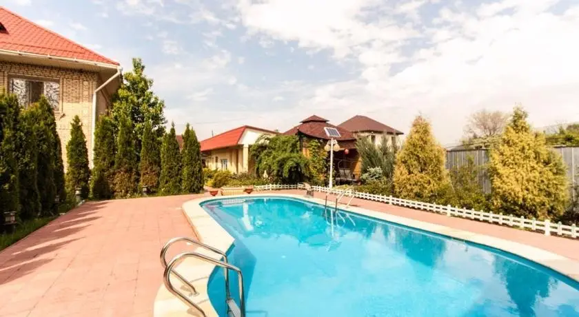 Алматы: Holiday Home Baganashil