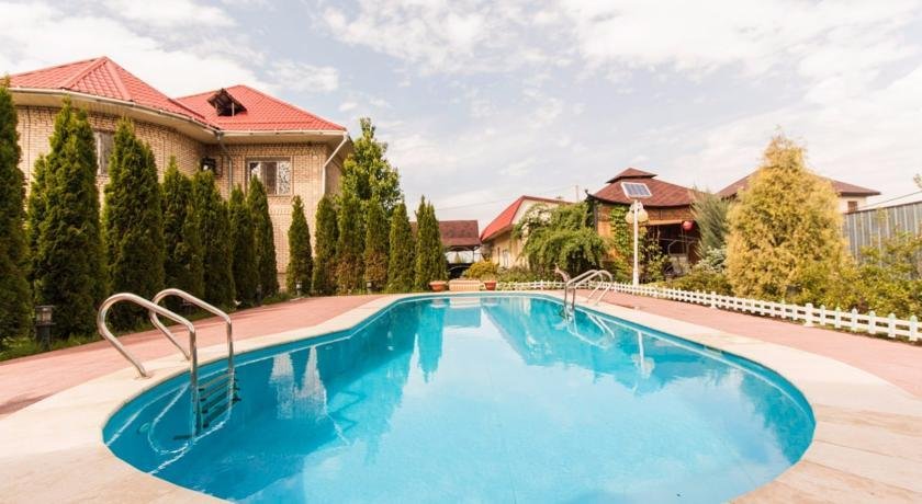 Алматы: Holiday Home Baganashil