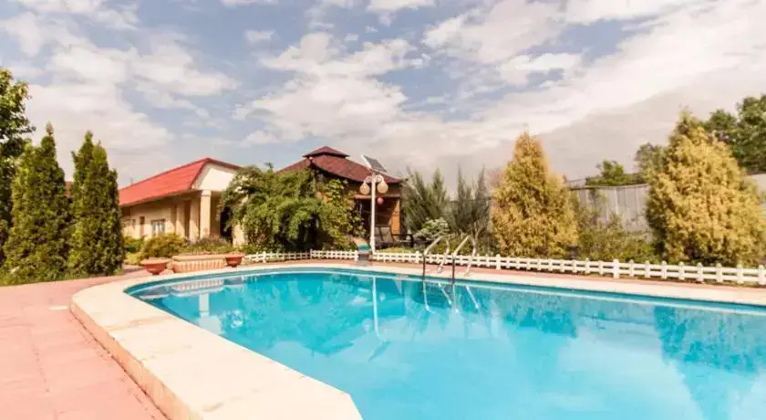 Алматы: Holiday Home Baganashil