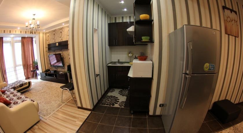 Алматы: Almaty Home at Bogenbai Batyr