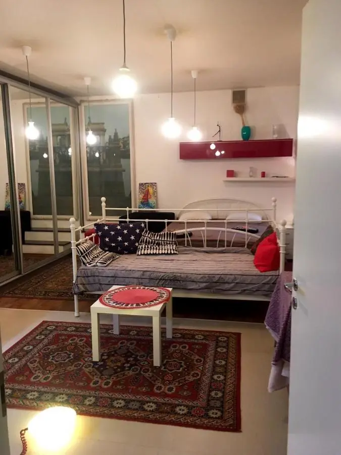 Санкт-Петербург: Apartments on Griboyedova 35