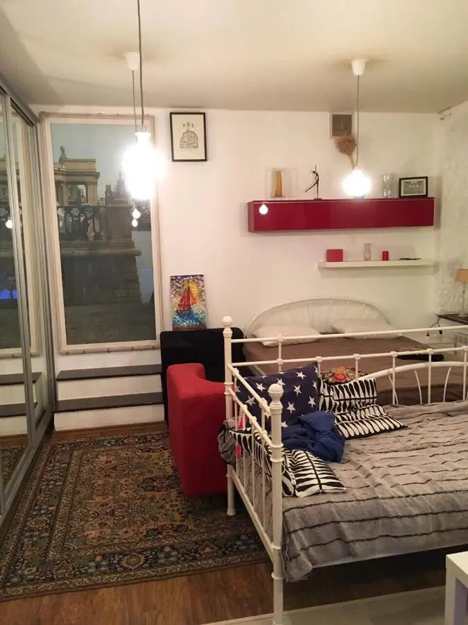 Санкт-Петербург: Apartments on Griboyedova 35