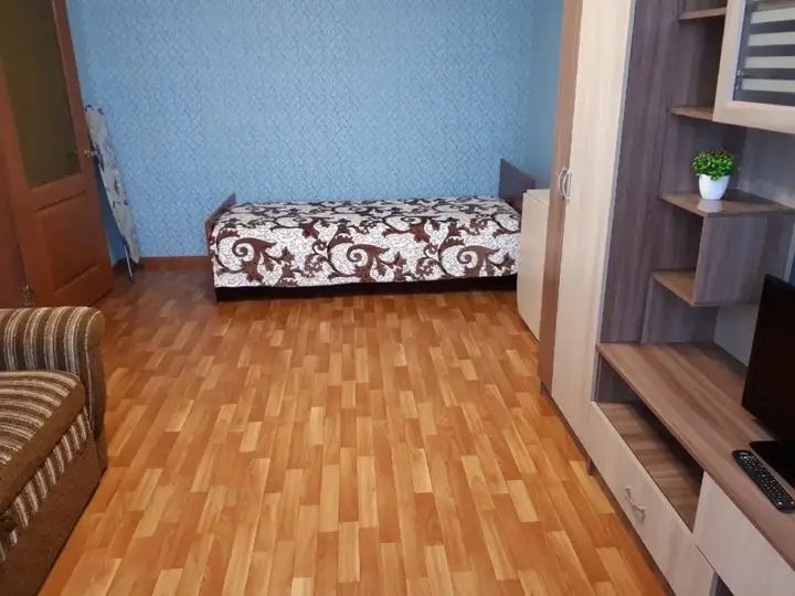 Курск: Aday Apartments (Эдэй Апартаменты) на проспекте Победы 36