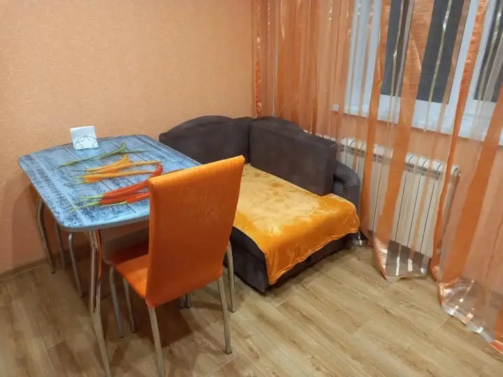 Курск: Aday Apartments (Эдэй Апартаменты) на проспекте Победы 36