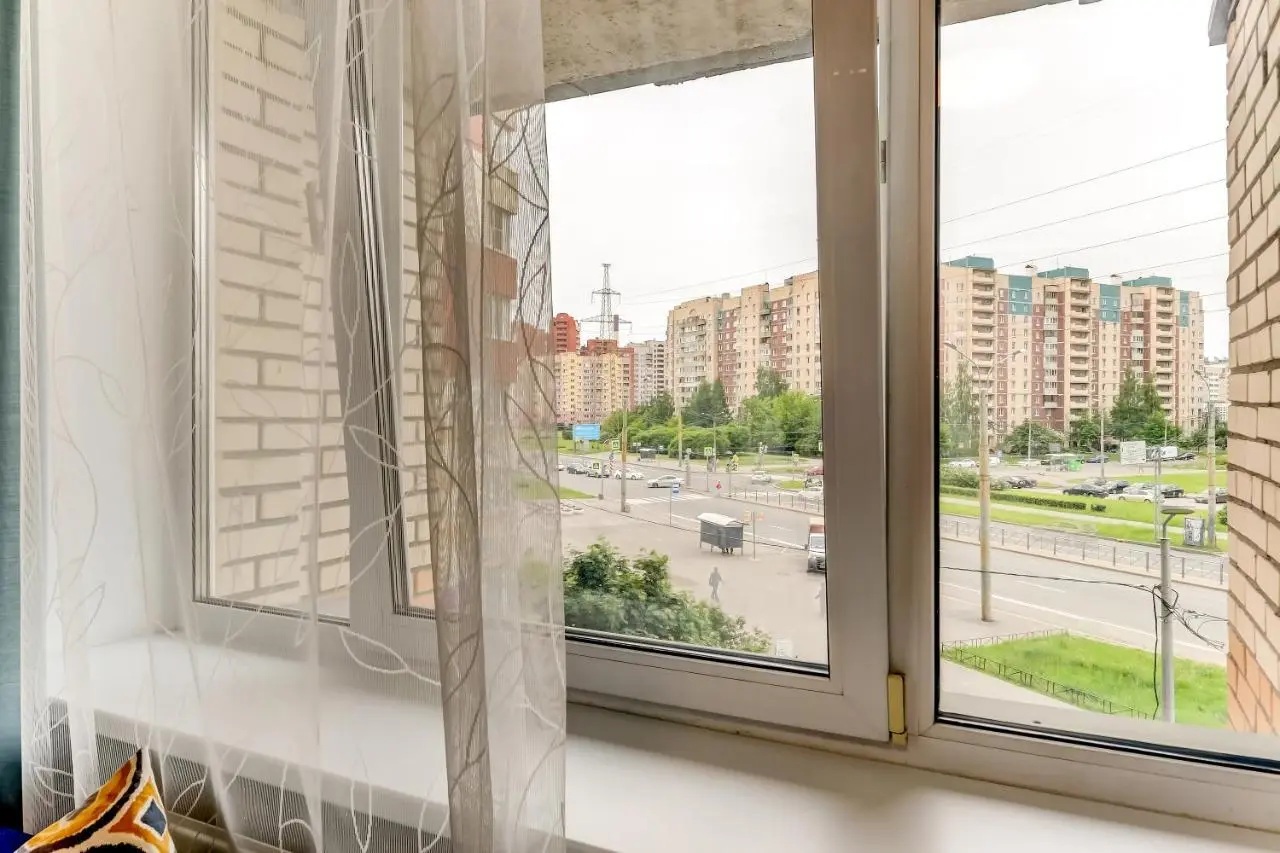 Санкт-Петербург: Паруса на Гаккелевской