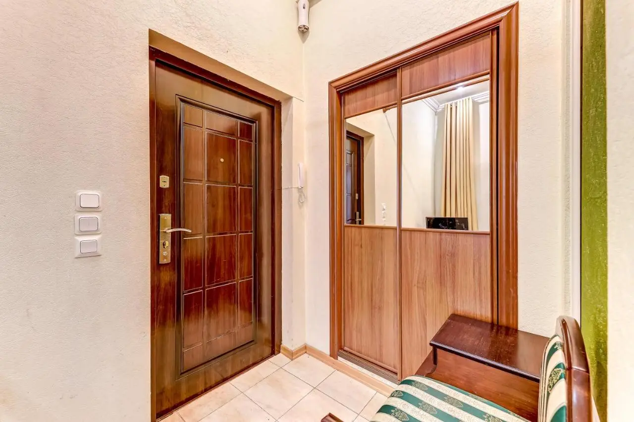 Sukhaparina: Enjoy St Isaak Square 3BR Apartment