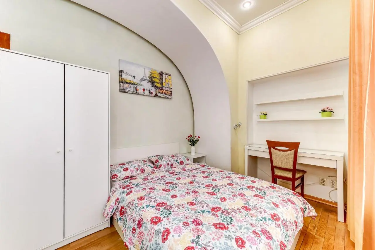 Sukhaparina: Enjoy St Isaak Square 3BR Apartment