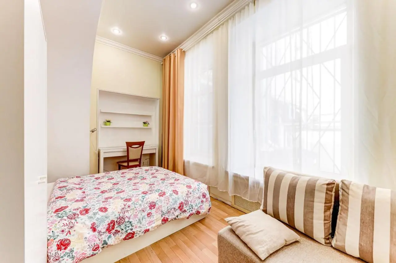 Sukhaparina: Enjoy St Isaak Square 3BR Apartment