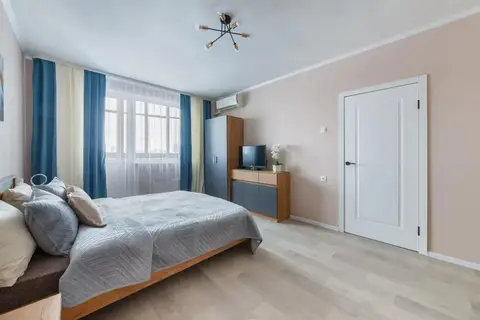ApartLux (АпартЛюкс) на Кировоградской — фото 1