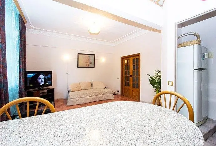 Москва: ApartLux (АпартЛюкс) на Малом Тишинском