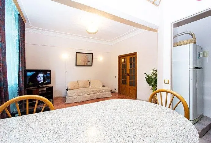 Москва: ApartLux (АпартЛюкс) на Малом Тишинском