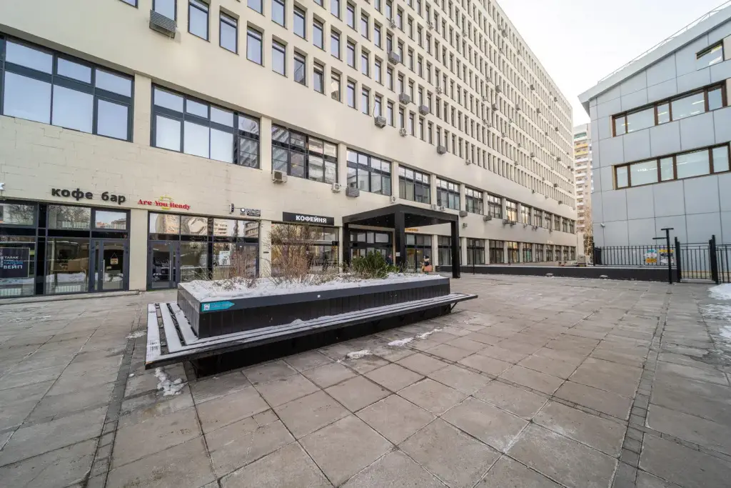 Wow House on Vernadsky Avenue — фото 1