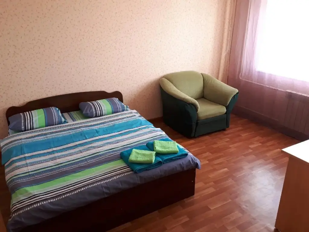 Курск: Aday Apartments (Эдэй Апартаменты) на проспекте Победы 34