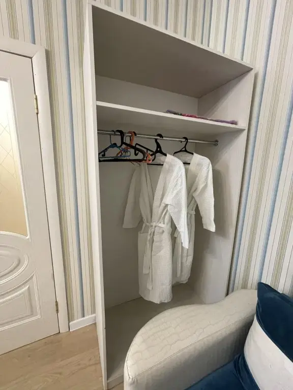 Павлодар: Kamzina 41 1 Apartments
