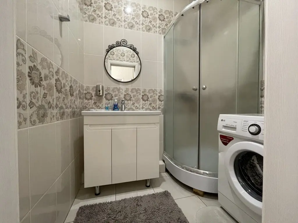 Павлодар: Kamzina 41 1 Apartments