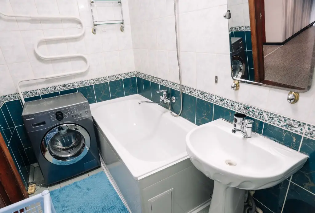 Павлодар: Kvartira Na Torajgyirova 77 Apartments
