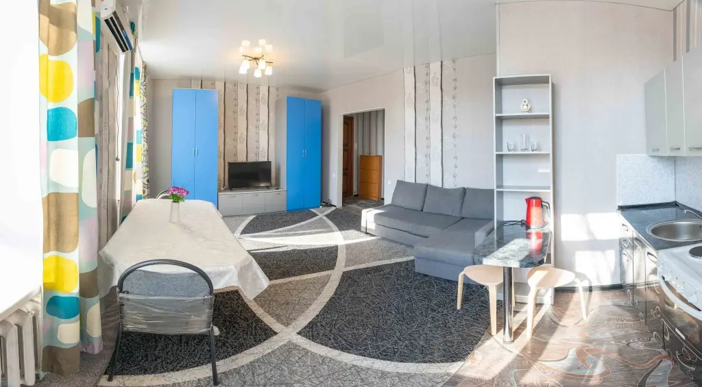 Павлодар: Kvartira Na Torajgyirova 77 Apartments