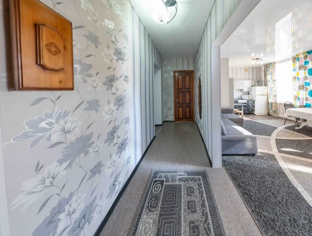 Павлодар: Kvartira Na Torajgyirova 77 Apartments