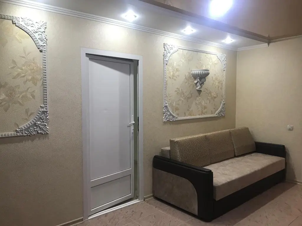 Павлодар: Kvartira Na Nazarbaeva 32 Apartments
